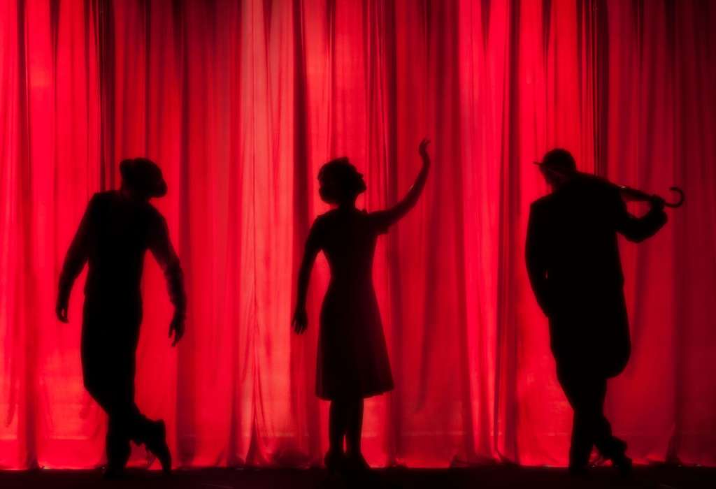 Stage Acting Courses: Learn to Become a Stage Actor