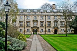 Leeds University students want gender pronouns to be used in meetings and events